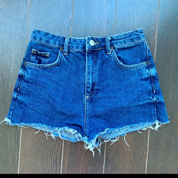 Topshop Moto Mom Shorts, Size 4 - Picture 2 of 3
